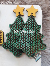 Load image into Gallery viewer, Sweater Weather Earrings