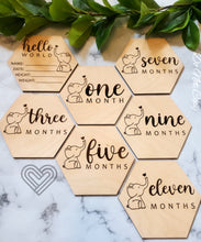 Load image into Gallery viewer, Baby Milestone Wood Discs/Markers/ Baby Shower/ Milestone Marker/ Baby Shower Gifts